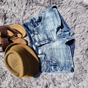 Jean's shorts 🎁